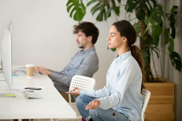 Understanding the Connection Between Mindfulness and Productivity