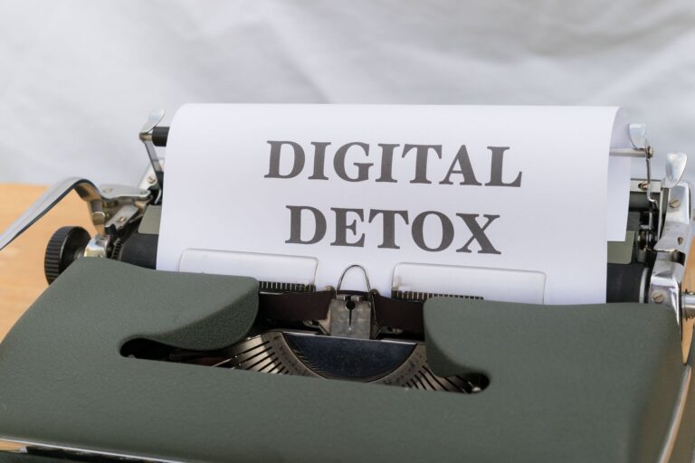 Digital Detox: Reclaim Your Productivity by Reducing Screen Time